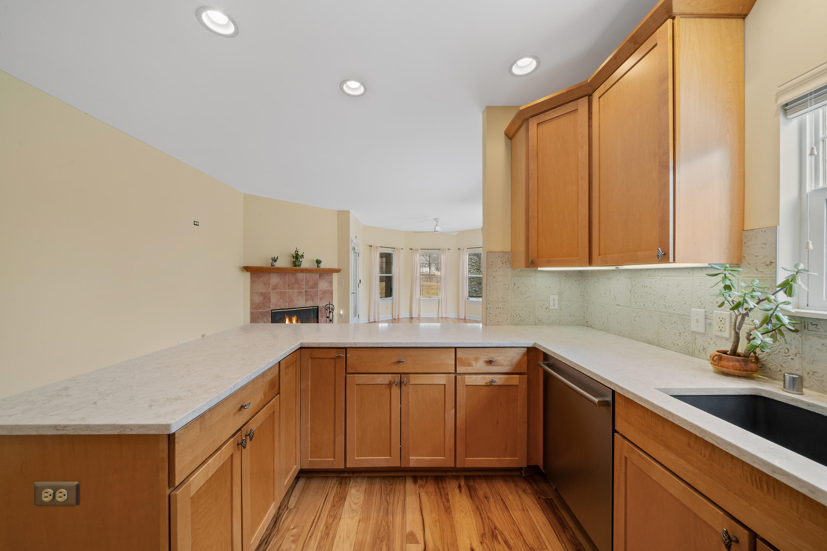 1018 Terrace Court, Unit 435M Geneva, WI 53147 - Photo 17 of 106 1018 Terrace Dr-32