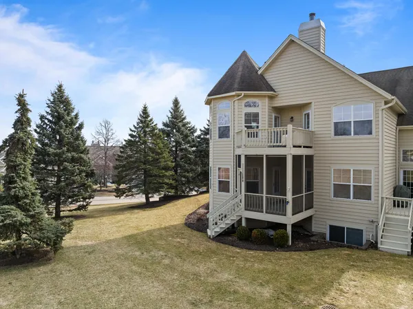 $425,000 | 1018 Terrace Court, Unit 435M, Geneva, WI 53147