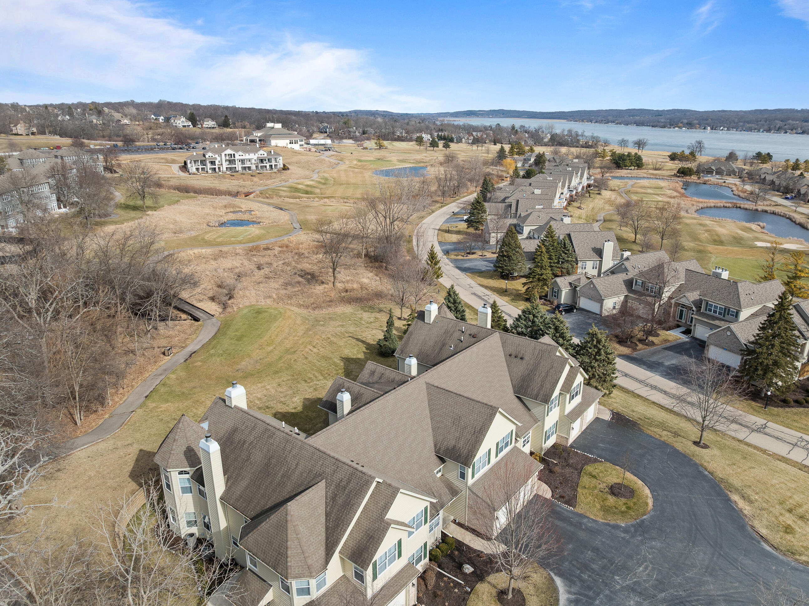 1018 Terrace Court, Unit 435M Geneva, WI 53147 - Photo 6 of 106 1018 Terrace Dr-14