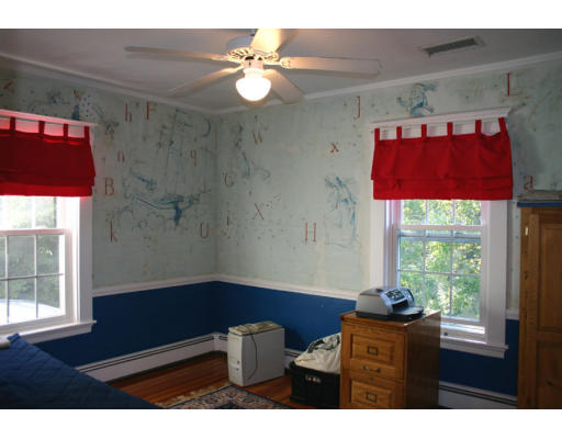 379 Commonwealth Road Wayland, MA 01778 - Photo 15 of 19 Gallery Image 15