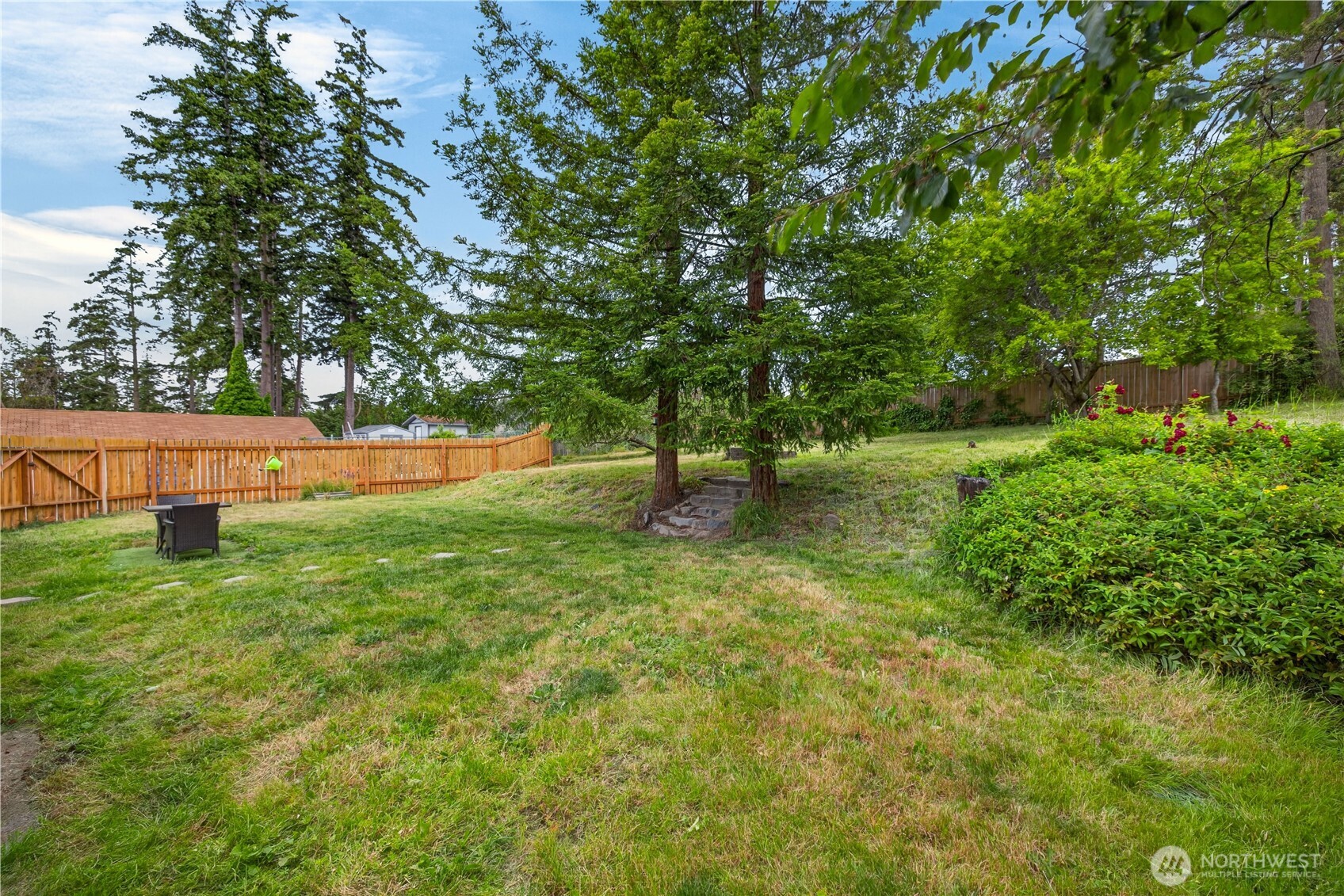 1056 View Ridge Drive Oak Harbor, WA 98277 - Photo 31 of 38