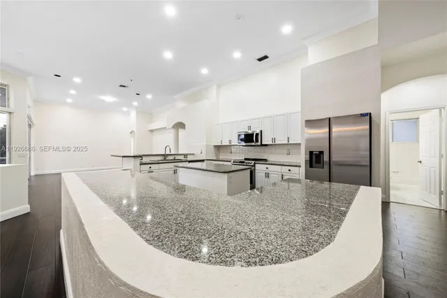 $7,200 | 2893 Oakbrook Drive, Weston, FL 33332