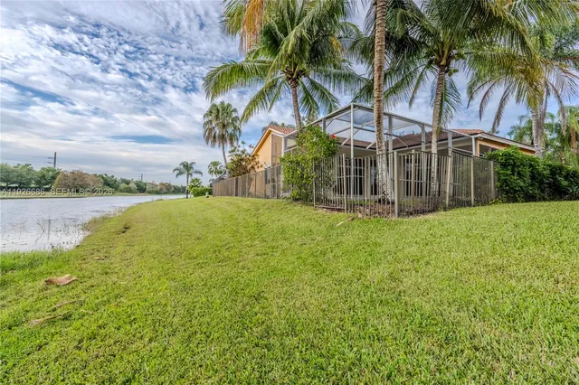 $7,200 | 2893 Oakbrook Drive, Weston, FL 33332