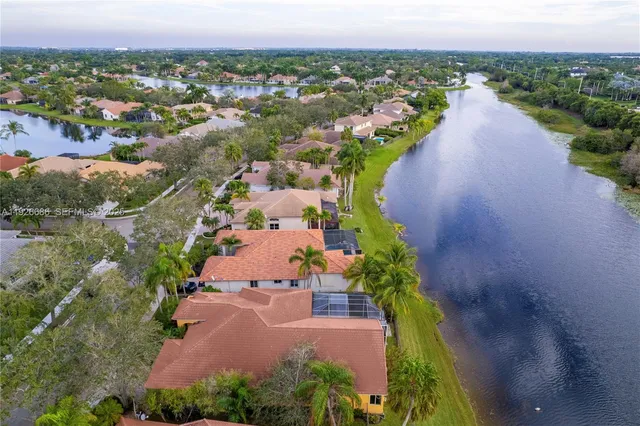 $7,200 | 2893 Oakbrook Drive, Weston, FL 33332