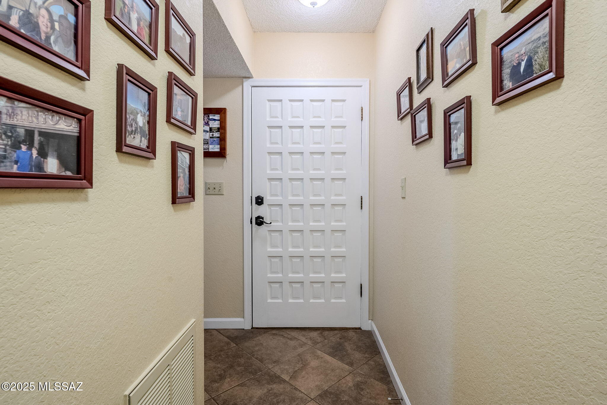 4820 East Fort Lowell Road, Unit B Tucson, AZ 85712 - Photo 7 of 39