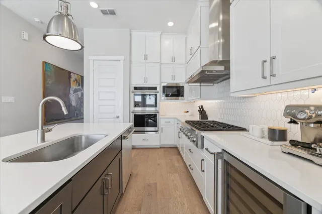 $5,800 | 6609 Basal Woods Way, Houston, TX 77055