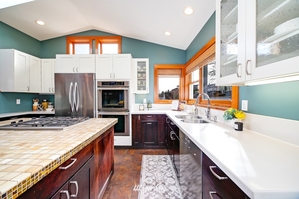 3441 36th Avenue Southwest Seattle, WA 98126 - Photo 13 of 25 Gallery Image 13