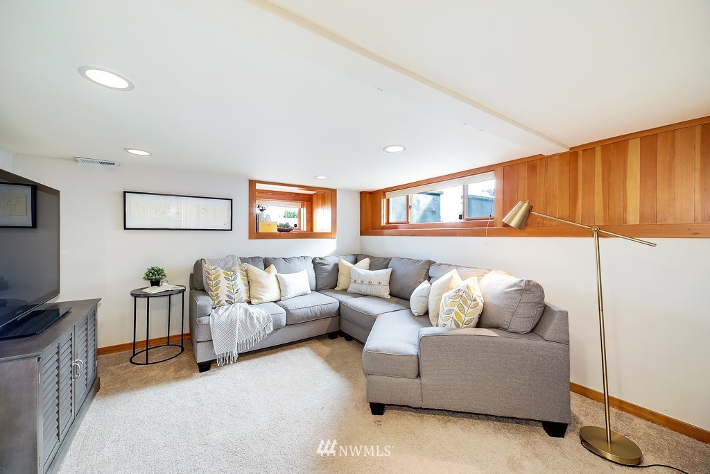 3441 36th Avenue Southwest Seattle, WA 98126 - Photo 20 of 25 Gallery Image 20