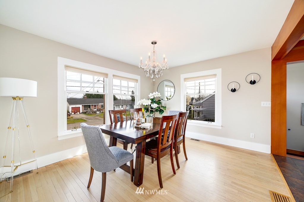 3441 36th Avenue Southwest Seattle, WA 98126 - Photo 8 of 25 Gallery Image 8