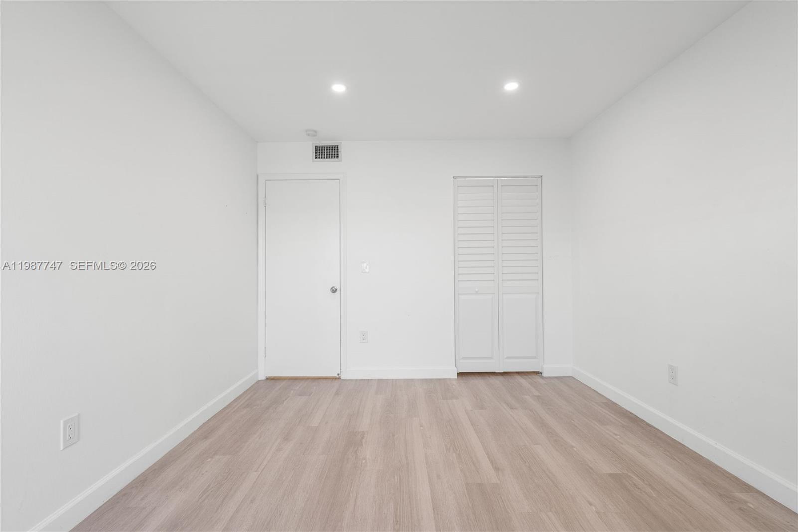 7765 Southwest 86th Street, Unit F2303 Miami, FL 33143 - Photo 28 of 50 a view of room