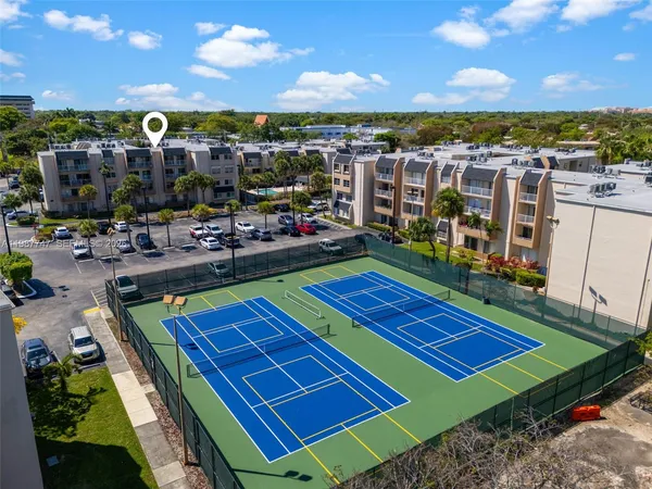 $2,450 | 7765 Southwest 86th Street, Unit F2303, Miami, FL 33143