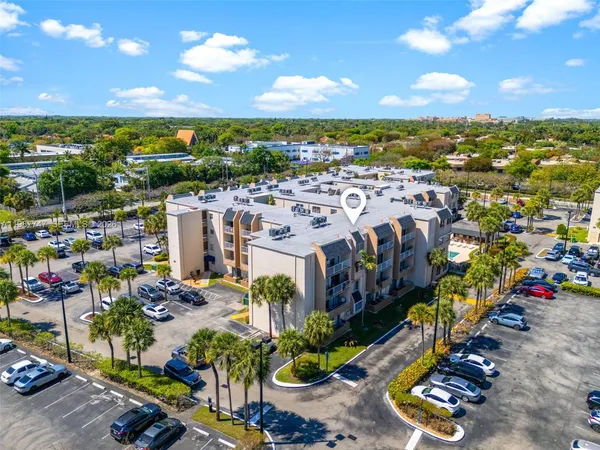 $2,450 | 7765 Southwest 86th Street, Unit F2303, Miami, FL 33143