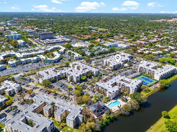 $2,450 | 7765 Southwest 86th Street, Unit F2303, Miami, FL 33143