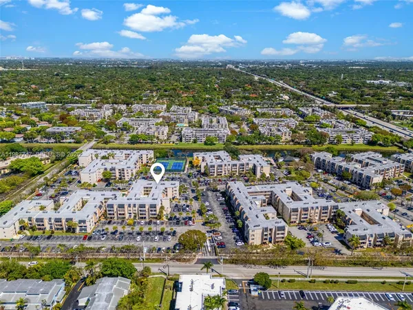 $2,450 | 7765 Southwest 86th Street, Unit F2303, Miami, FL 33143