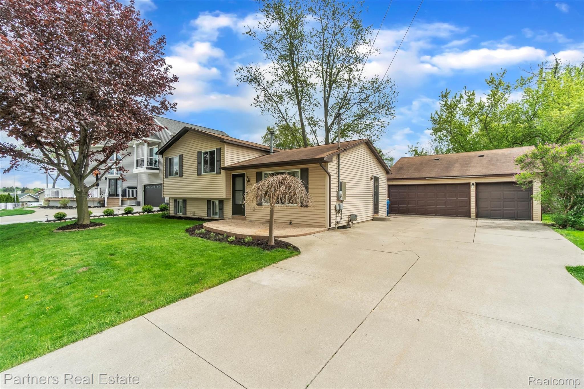 2465 Ruth Drive Fenton, MI 48430 - Photo 2 of 44 04-2465 Ruth Dr-WindowStill-Real-Estate-Photography-4.jpg