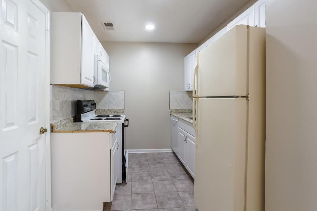 189 Holcomb Ferry Road Roswell, GA 30076 - Photo 6 of 22 Gallery Image 6
