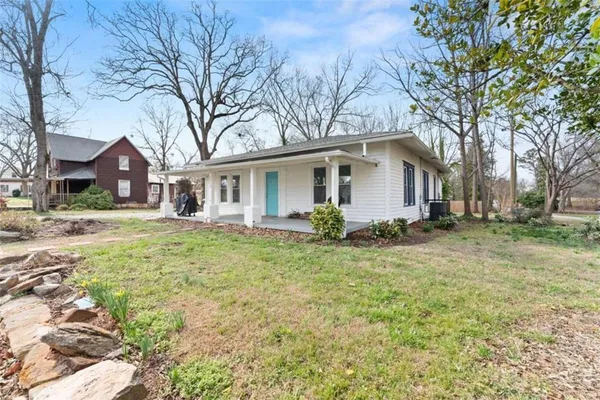 $1,900 | 5919 Chattahoochee Street, Lula, GA 30554