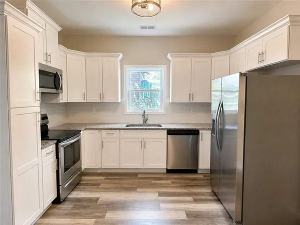 $1,900 | 5919 Chattahoochee Street, Lula, GA 30554