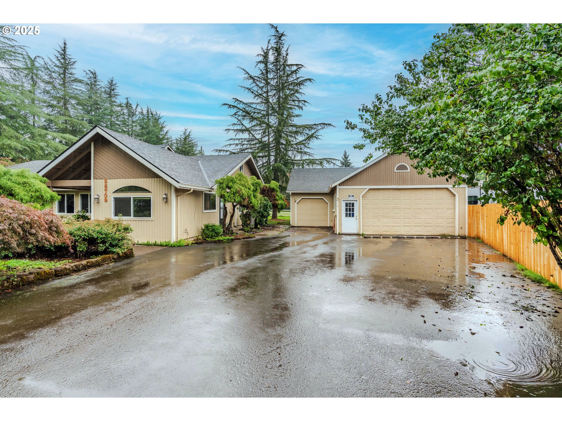a house view with a outdoor space