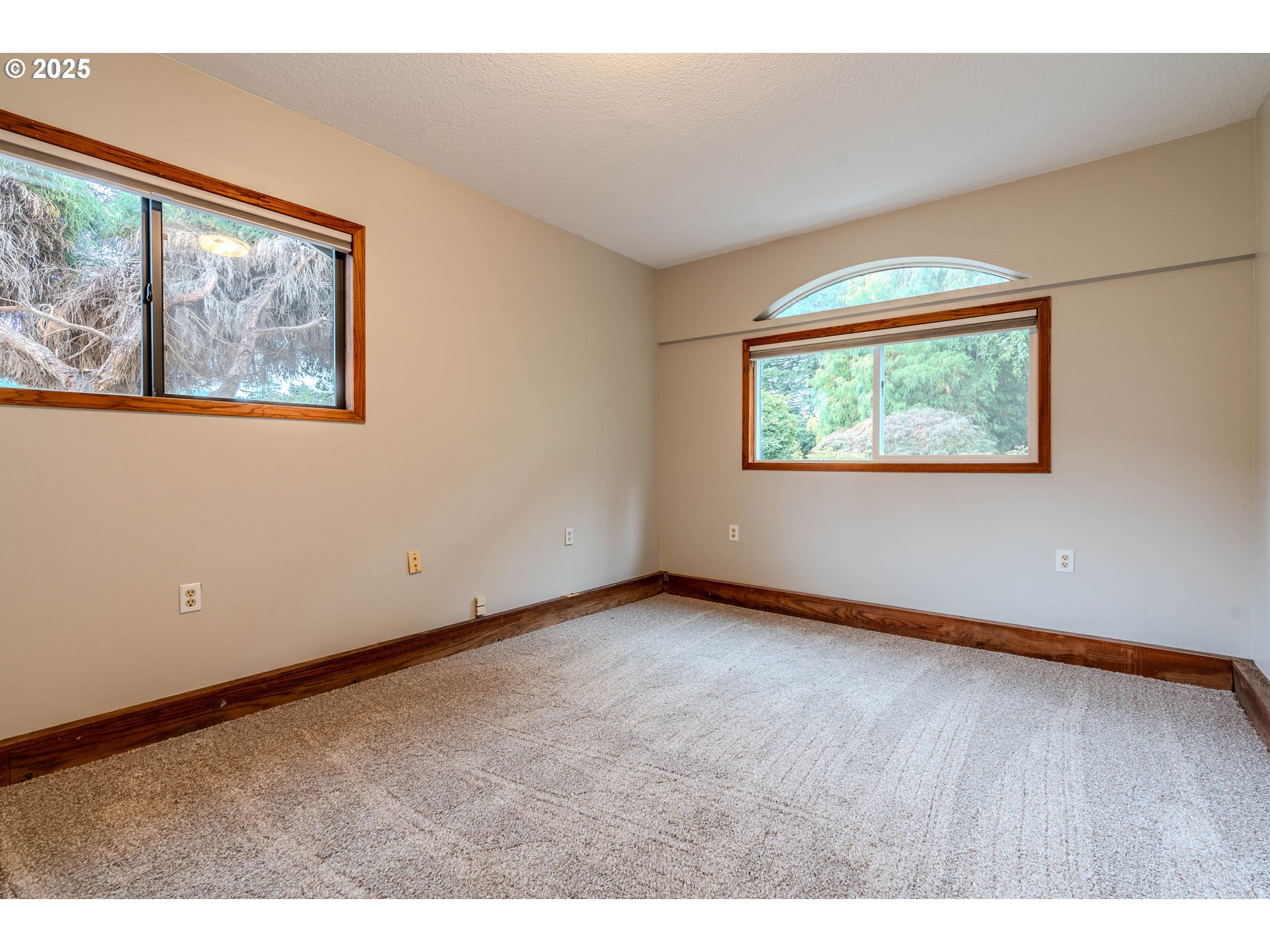 35709 Southeast Lusted Road Boring, OR 97009 - Photo 37 of 48 an empty room with windows