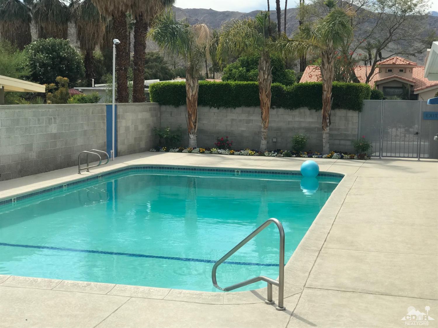 71906 Vista Del Rio Rancho Mirage, CA 92270 - Photo 25 of 27 a view of a backyard