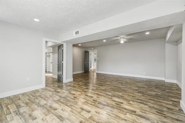 $599,999 | 31423 Reids Prairie Road, Waller, TX 77484