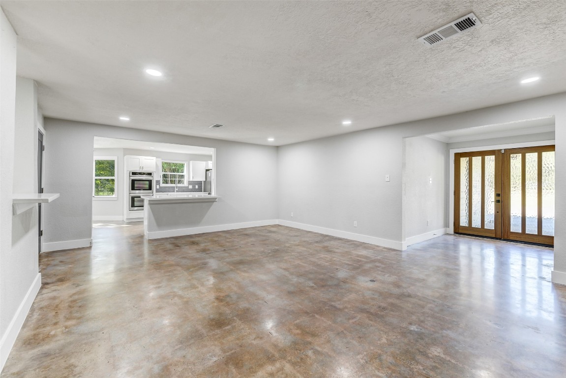 31423 Reids Prairie Road Waller, TX 77484 - Photo 7 of 49 a view of an empty room with a window