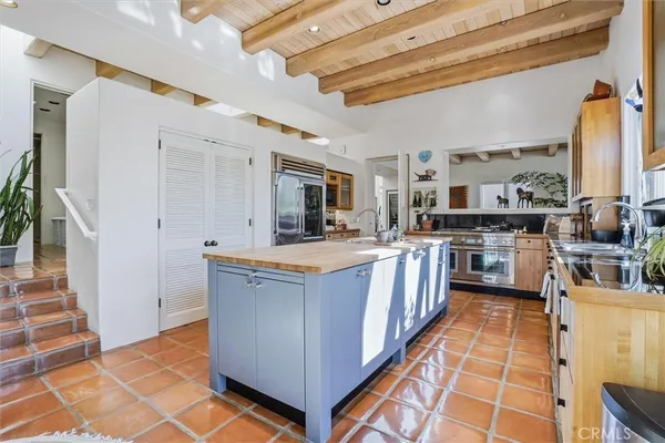 $2,600,000 | 860 Skyline Drive, San Luis Obispo, CA 93405