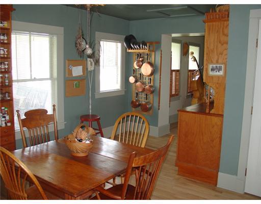 724 North Road Yarmouth, ME 04096 - Photo 6 of 25 Kitchen.