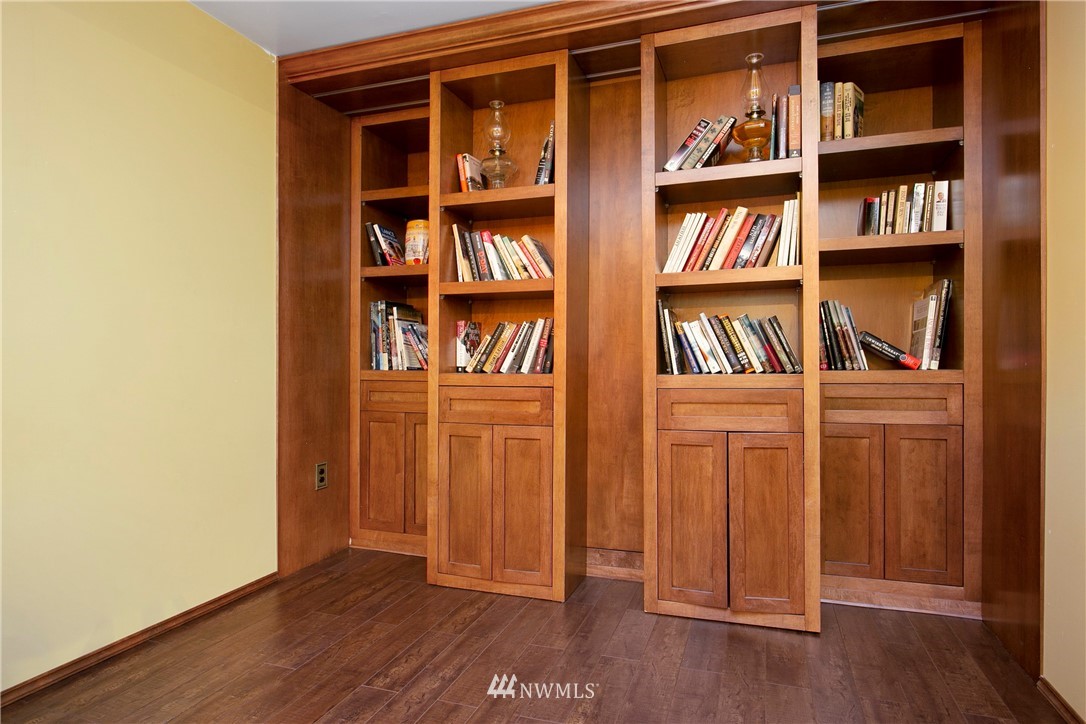 7097 Rainier Way Deming, WA 98244 - Photo 24 of 37 a view of front door with wooden floor
