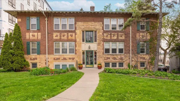 $183,900 | 3400 List Place, Unit 1, Minneapolis, MN 55416