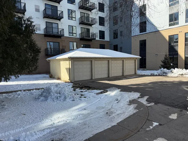 $183,900 | 3400 List Place, Unit 1, Minneapolis, MN 55416