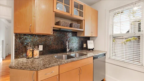 $183,900 | 3400 List Place, Unit 1, Minneapolis, MN 55416