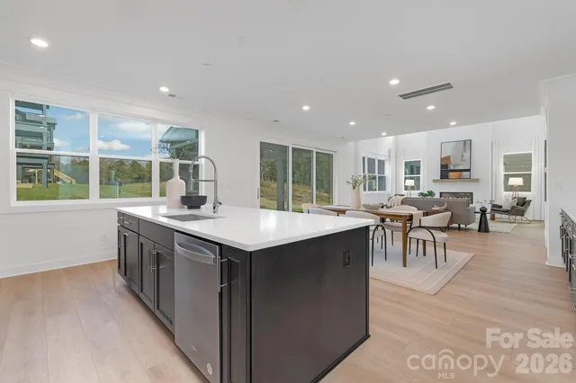 $849,000 | 220 Windy Dell Drive, Tega Cay, SC 29708