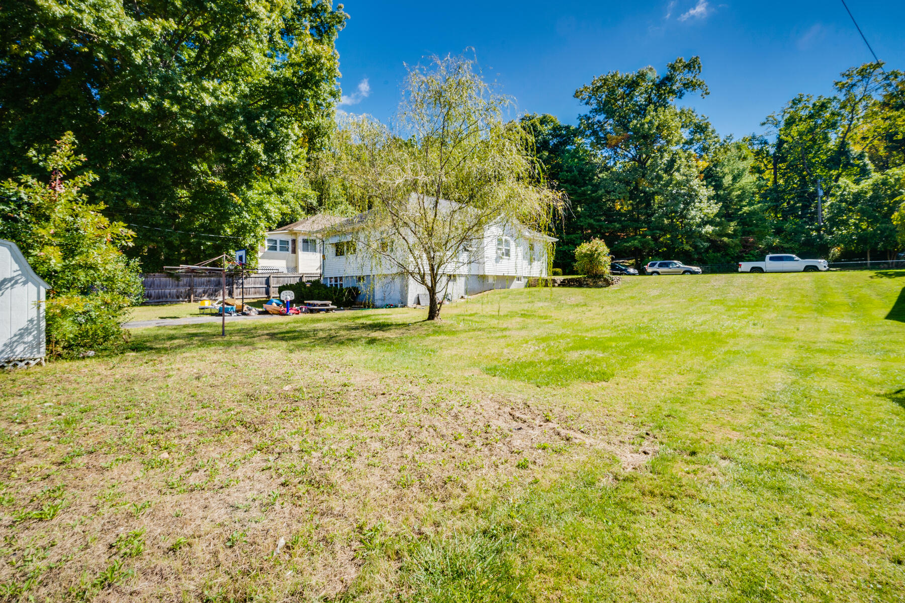 741 Maple Avenue Erwin, TN 37650 - Photo 6 of 24 008