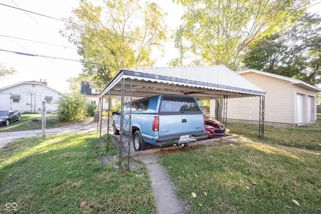 $849 | 915 North Drexel Avenue, Indianapolis, IN 46201