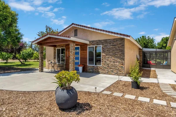 $750,000 | 7595 Highway 43, Hanford, CA 93230