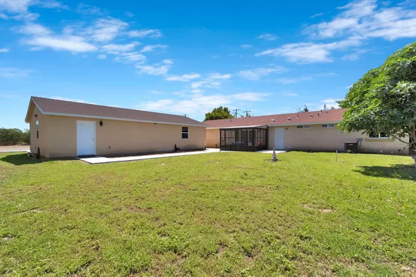 $750,000 | 7595 Highway 43, Hanford, CA 93230