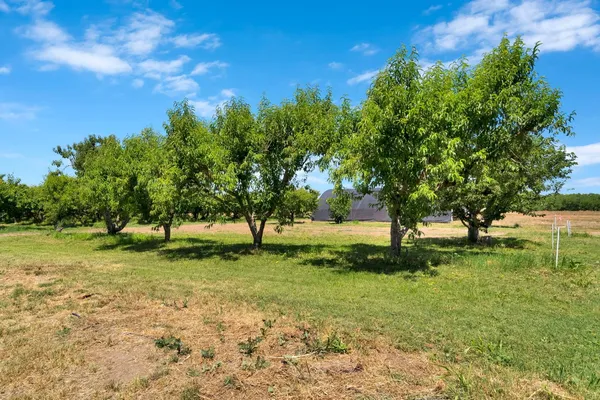 $750,000 | 7595 Highway 43, Hanford, CA 93230
