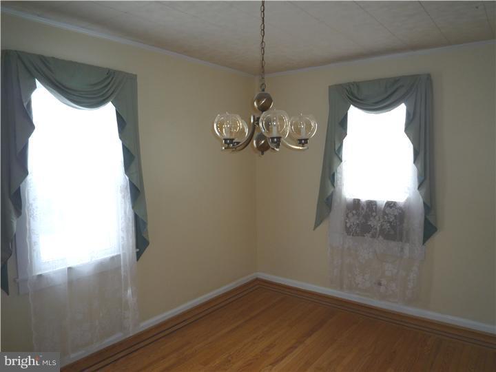 300 Marne Road Brooklawn, NJ 08030 - Photo 9 of 20 Dining Room