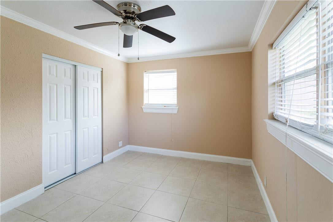 341 West 16th Way Riviera Beach, FL 33404 - Photo 15 of 33 Photo 15
