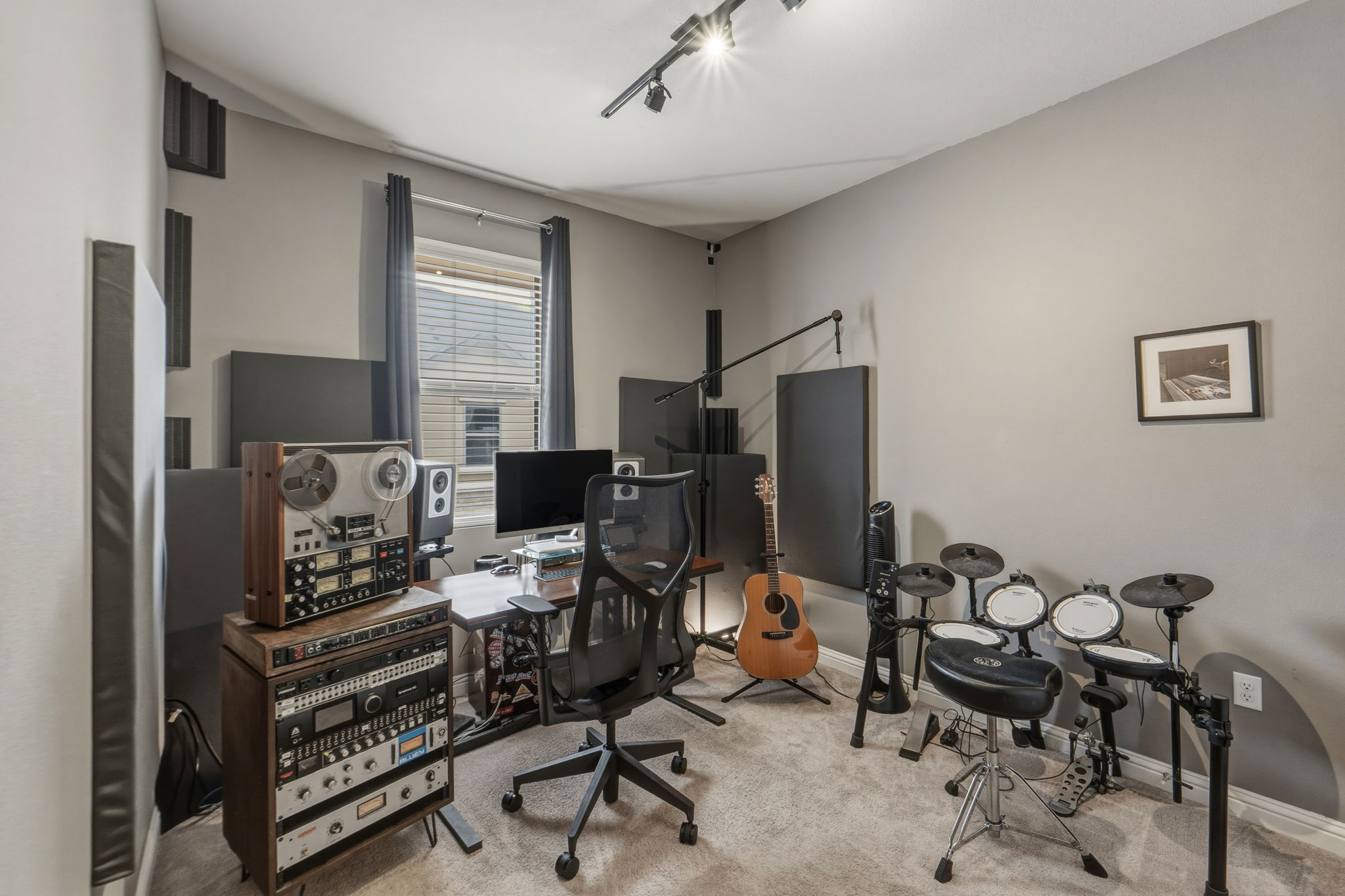 6814 East Riverside Drive, Unit 34 Austin, TX 78741 - Photo 21 of 26 a view of a workspace with furniture