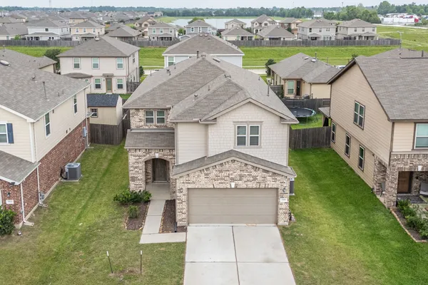 $2,400 | 2518 Boxwood Park, Houston, TX 77038