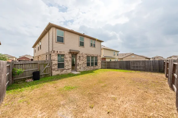 $2,400 | 2518 Boxwood Park, Houston, TX 77038