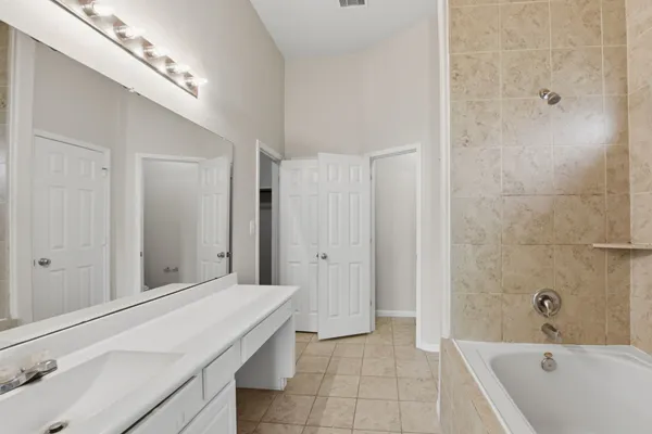 $2,400 | 2518 Boxwood Park, Houston, TX 77038