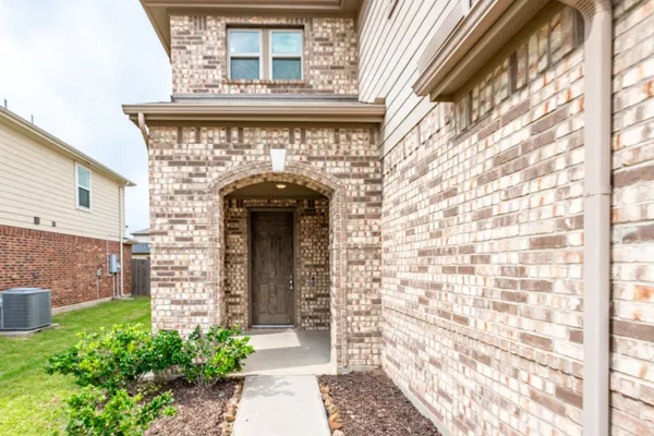 $2,400 | 2518 Boxwood Park, Houston, TX 77038
