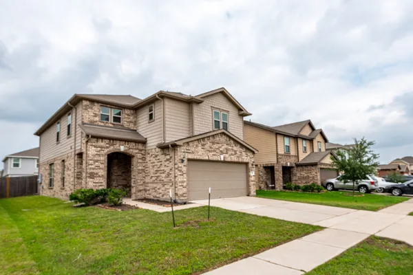 $2,400 | 2518 Boxwood Park, Houston, TX 77038
