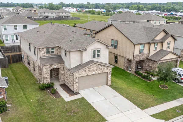 $2,400 | 2518 Boxwood Park, Houston, TX 77038