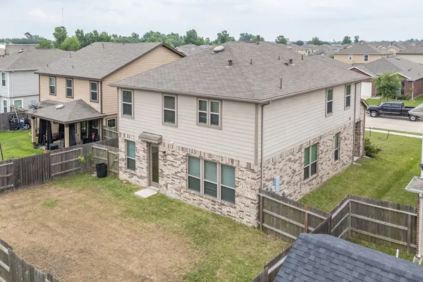 $2,400 | 2518 Boxwood Park, Houston, TX 77038