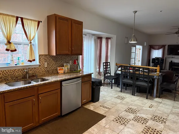 $650,000 | 10102 Ellard Drive, Lanham, MD 20706
